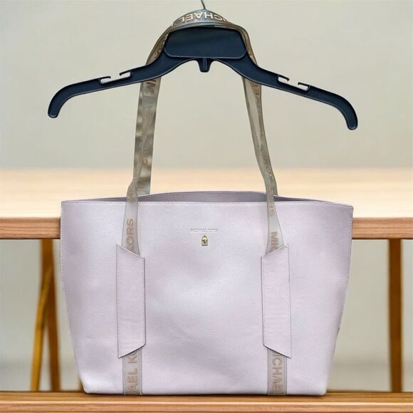 Michael Kors Cream/Beige/Blush Pink Logo Handle Tote Bag w/Logo Bag Charm - Picture 1 of 14